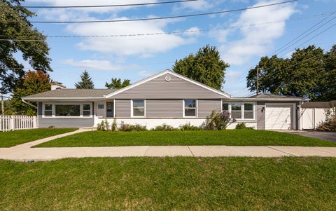 Tiny photo for 4551 Fairview Avenue, Downers Grove, IL 60515 (MLS # 12721448)