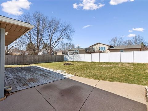 Tiny photo for 2514 W 60TH Street, Davenport, IA 52806 (MLS # 12598906)