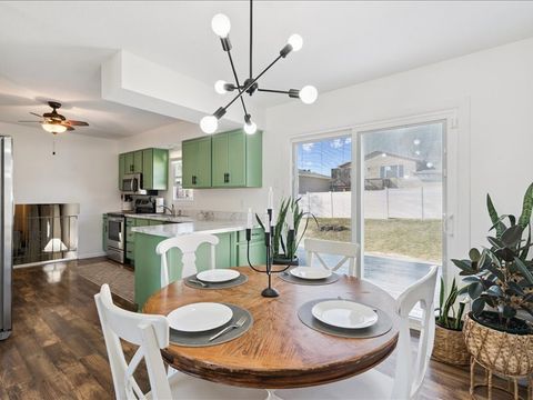 Tiny photo for 2514 W 60TH Street, Davenport, IA 52806 (MLS # 12598906)