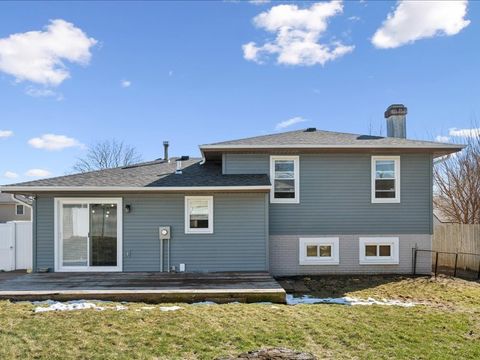 Tiny photo for 2514 W 60TH Street, Davenport, IA 52806 (MLS # 12598906)