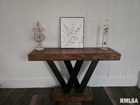 Tiny photo for 418 19TH Avenue N, Clinton, IA 52732 (MLS # QC4269700)