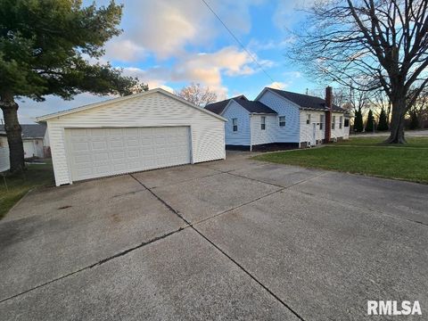 Tiny photo for 418 19TH Avenue N, Clinton, IA 52732 (MLS # QC4269700)