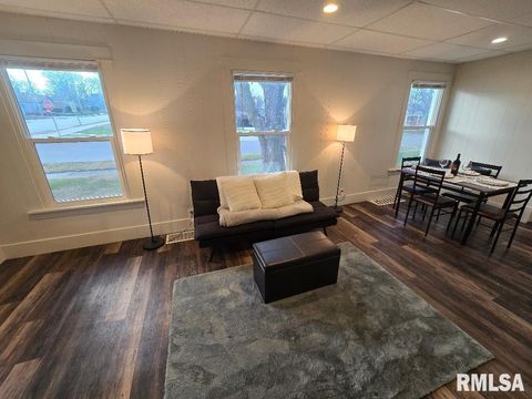 Tiny photo for 418 19TH Avenue N, Clinton, IA 52732 (MLS # QC4269700)