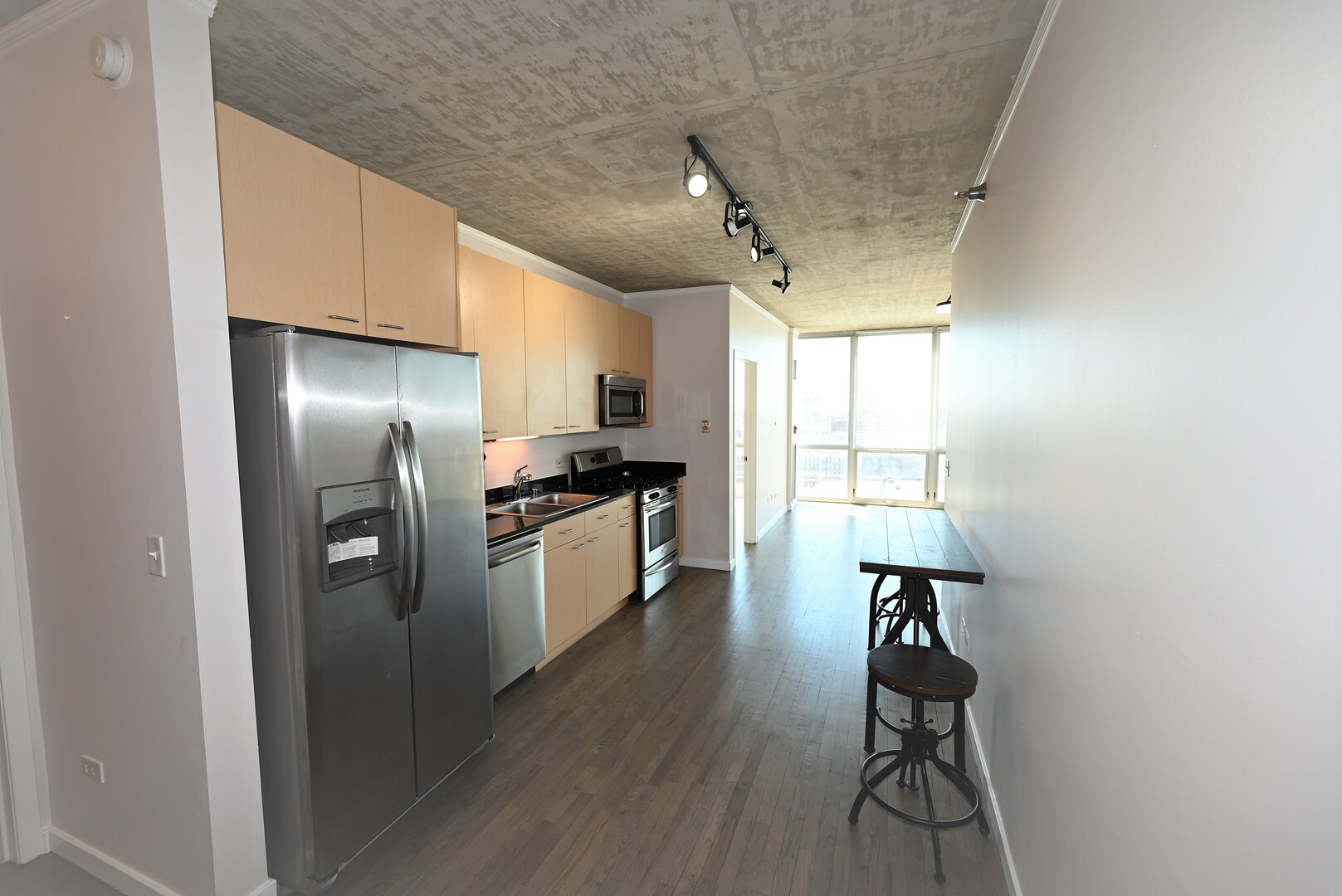 1845 S MICHIGAN Avenue 1402