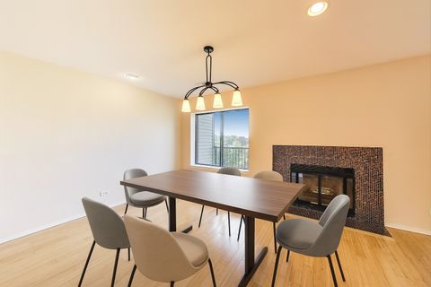 Tiny photo for 3050 Pheasant Creek Drive #301, Northbrook, IL 60062 (MLS # 12164643)