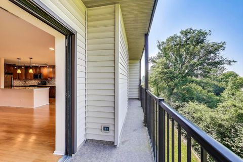 Tiny photo for 3050 Pheasant Creek Drive #301, Northbrook, IL 60062 (MLS # 12164643)