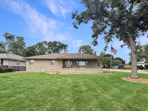 Tiny photo for 800 W Central Avenue, Thomasboro, IL 61878 (MLS # 12726158)