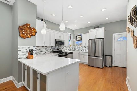 Tiny photo for 6122 S Greenwood Avenue #3S, Chicago, IL 60637 (MLS # 12622439)