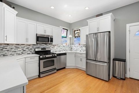 Tiny photo for 6122 S Greenwood Avenue #3S, Chicago, IL 60637 (MLS # 12622439)