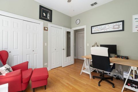 Tiny photo for 6122 S Greenwood Avenue #3S, Chicago, IL 60637 (MLS # 12622439)