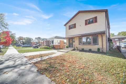 Tiny photo for 10322 S CENTRAL PARK Avenue, Chicago, IL 60655 (MLS # 12531199)