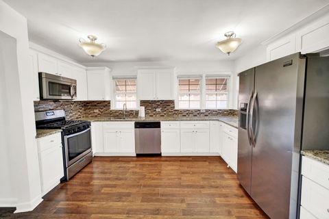Tiny photo for 10322 S CENTRAL PARK Avenue, Chicago, IL 60655 (MLS # 12531199)