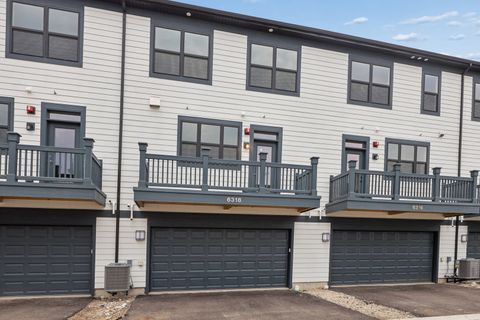 Tiny photo for 6318 Lexington Street, Morton Grove, IL 60053 (MLS # 12607397)