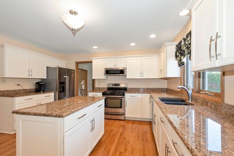 Tiny photo for 10924 Beth Drive, Orland Park, IL 60467 (MLS # 12613647)