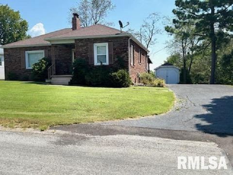 Tiny photo for 814 3RD Street, Rosiclare, IL 62982 (MLS # QC4265662)