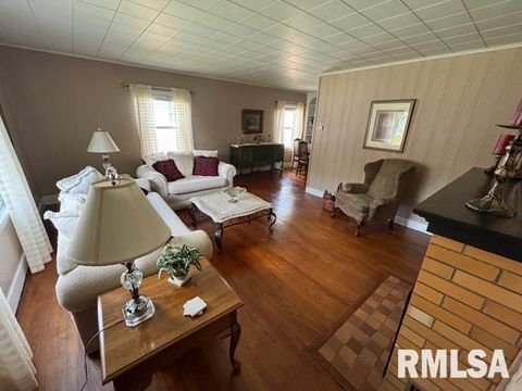 Tiny photo for 814 3RD Street, Rosiclare, IL 62982 (MLS # QC4265662)