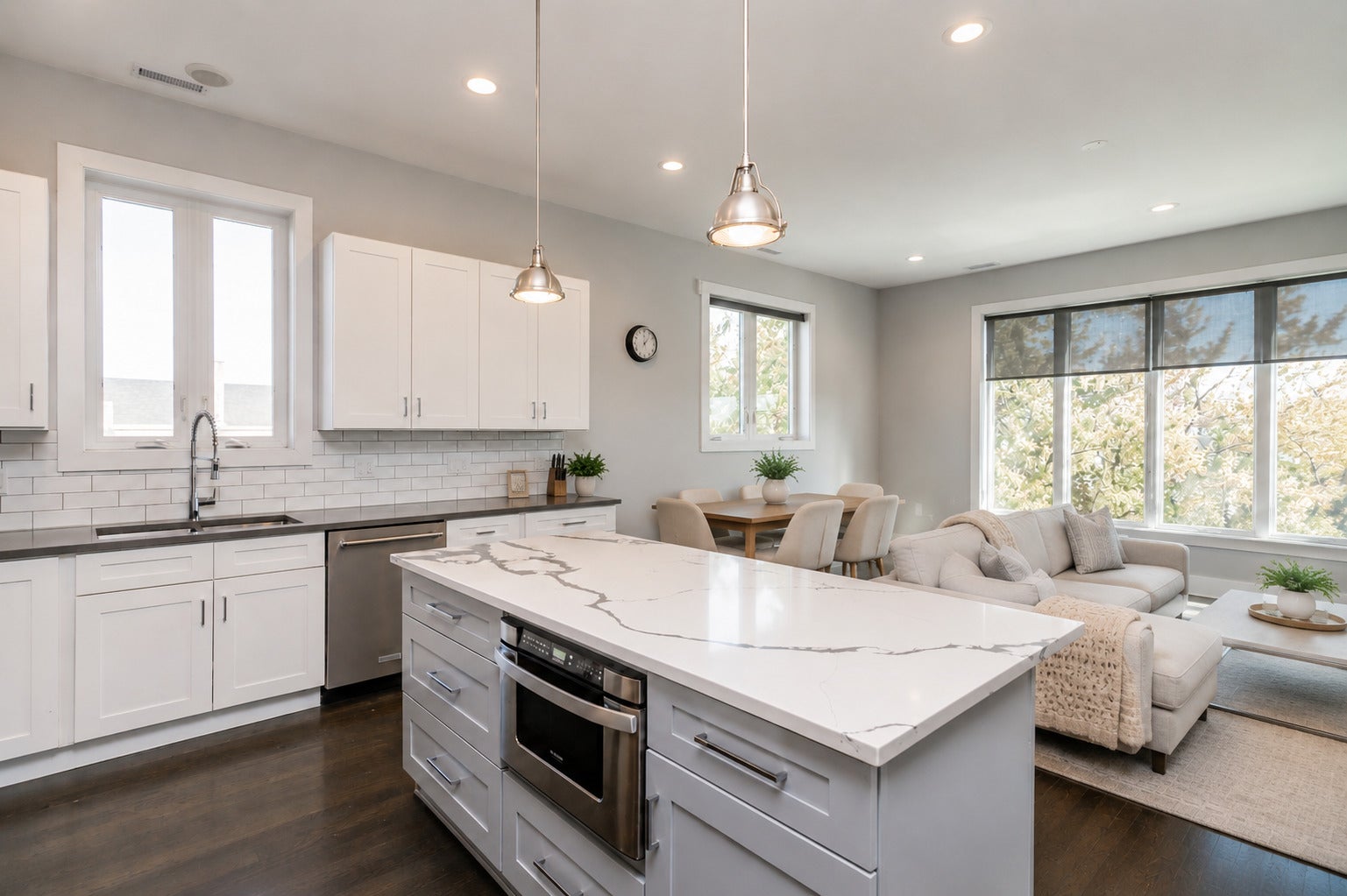 2018 S Loomis Street 3