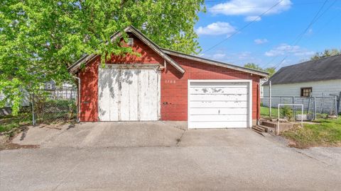 Tiny photo for 3708 N Fillmore Street, Davenport, IA 52806 (MLS # 12627231)