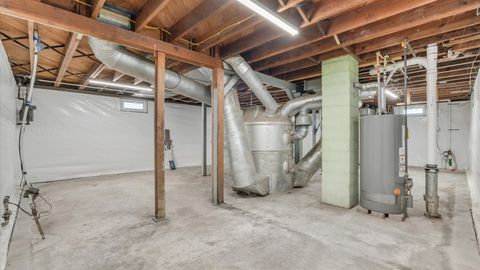 Tiny photo for 3708 N Fillmore Street, Davenport, IA 52806 (MLS # 12627231)