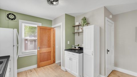 Tiny photo for 3708 N Fillmore Street, Davenport, IA 52806 (MLS # 12627231)