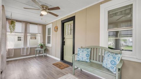 Tiny photo for 3708 N Fillmore Street, Davenport, IA 52806 (MLS # 12627231)