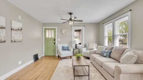 Tiny photo for 3708 N Fillmore Street, Davenport, IA 52806 (MLS # 12627231)