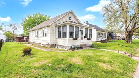 Tiny photo for 3708 N Fillmore Street, Davenport, IA 52806 (MLS # 12627231)