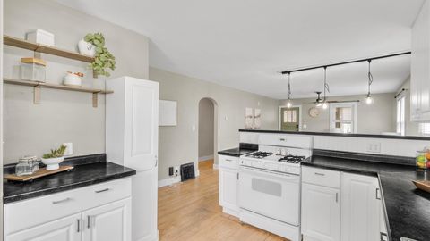 Tiny photo for 3708 N Fillmore Street, Davenport, IA 52806 (MLS # 12627231)