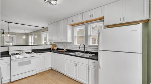 Tiny photo for 3708 N Fillmore Street, Davenport, IA 52806 (MLS # 12627231)