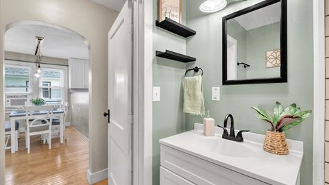 Tiny photo for 3708 N Fillmore Street, Davenport, IA 52806 (MLS # 12627231)