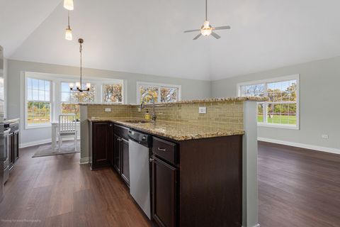 Tiny photo for 280 Sunset Boulevard, Beecher, IL 60401 (MLS # 12621426)