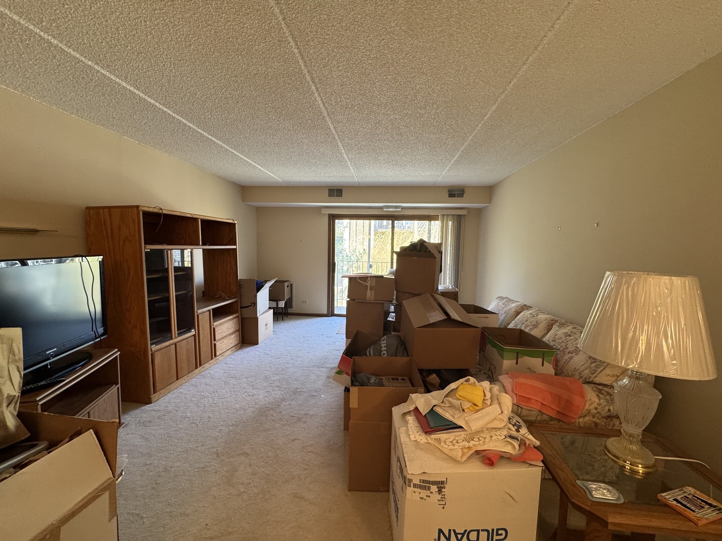 6433 W Belle Plaine Avenue 302