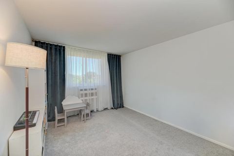 Tiny photo for 1475 Rebecca Drive #418, Hoffman Estates, IL 60169 (MLS # 12645071)