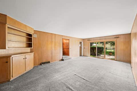 Tiny photo for 2110 E Eastman Court, Arlington Heights, IL 60004 (MLS # 12716385)