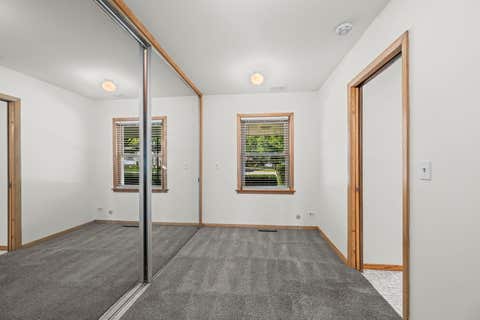 Tiny photo for 2110 E Eastman Court, Arlington Heights, IL 60004 (MLS # 12716385)