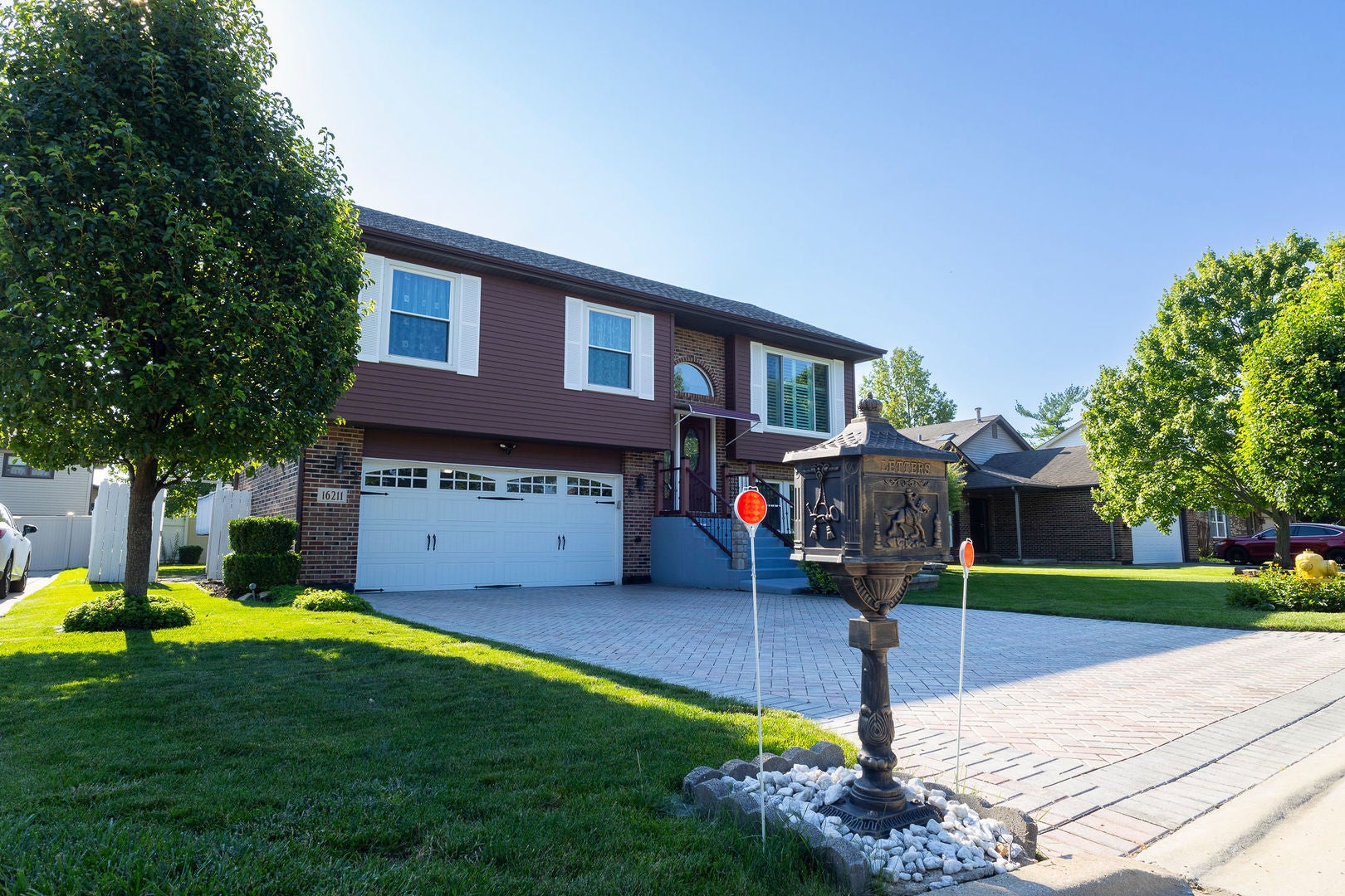 16211 Hunter Court