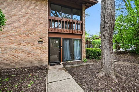 Photo of 5945 Meadow Drive, Lisle, IL 60532 (MLS # 12635134)