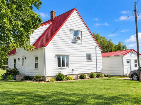 Tiny photo for 14335 Twin Grove Road, Bloomington, IL 61705 (MLS # 12751282)