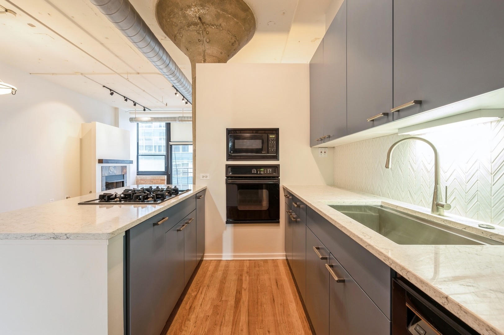 130 S Canal Street 605
