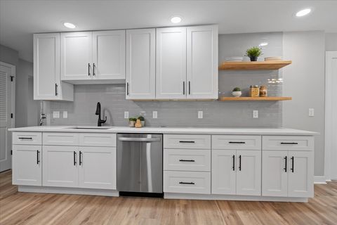 Tiny photo for 21547 S Nadia Drive, Shorewood, IL 60404 (MLS # 12492429)