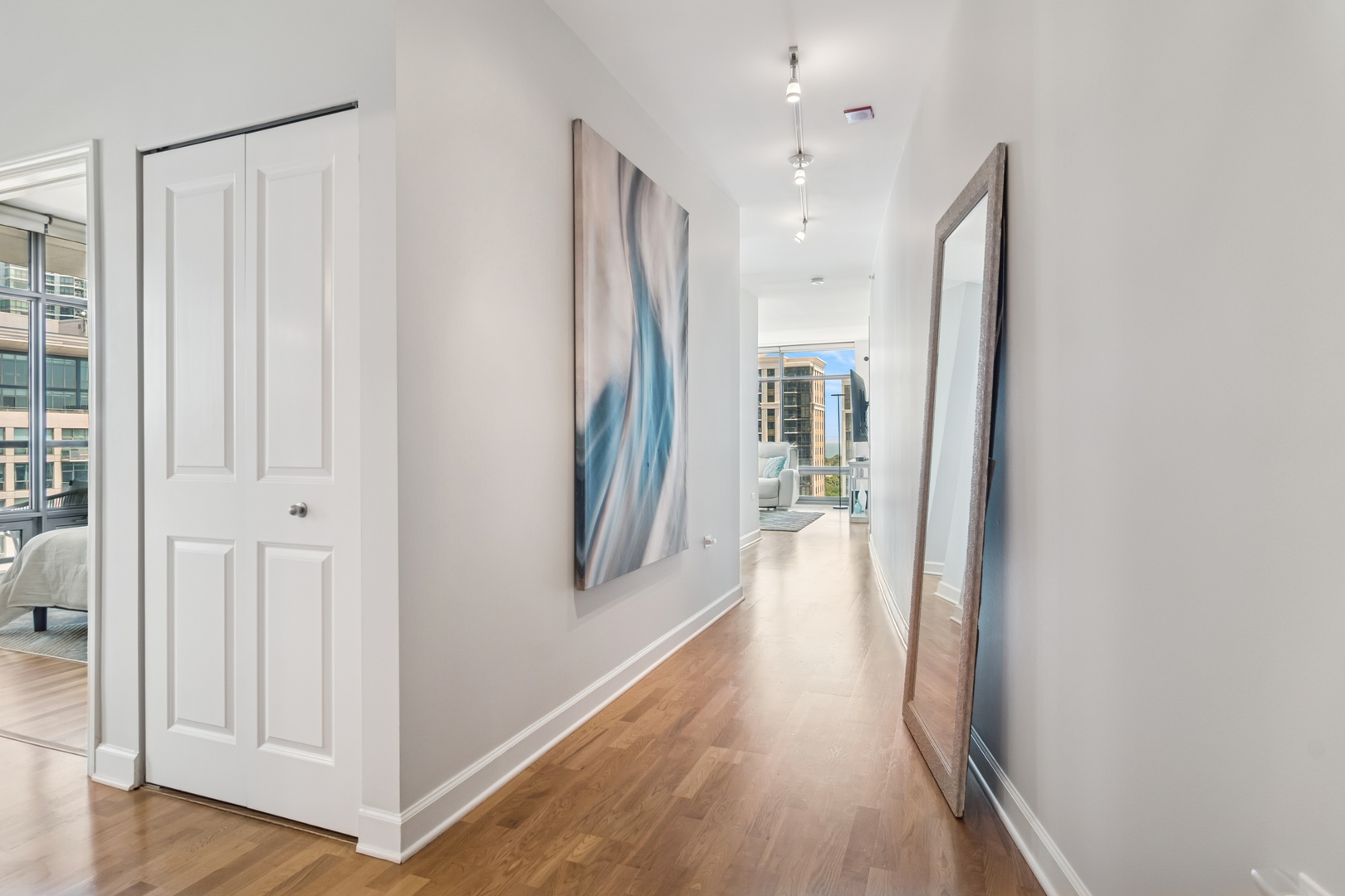 100 E 14th Street 1301