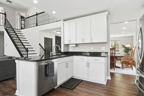 Tiny photo for 6806 Highgate Road, Carpentersville, IL 60110 (MLS # 12625495)