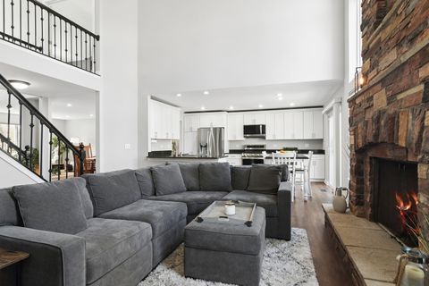 Tiny photo for 6806 Highgate Road, Carpentersville, IL 60110 (MLS # 12625495)