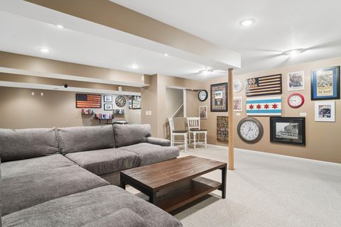 Tiny photo for 6806 Highgate Road, Carpentersville, IL 60110 (MLS # 12625495)