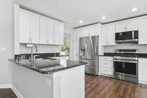 Tiny photo for 6806 Highgate Road, Carpentersville, IL 60110 (MLS # 12625495)