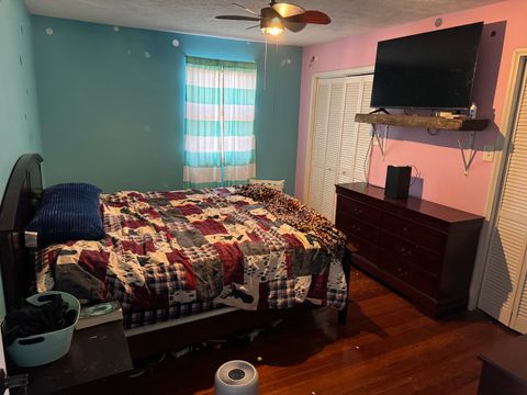 Tiny photo for 215 Brinley Street, Benton, IL 62812 (MLS # 12594709)