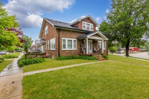Tiny photo for 800 W Park Avenue, Joliet, IL 60436 (MLS # 12385092)