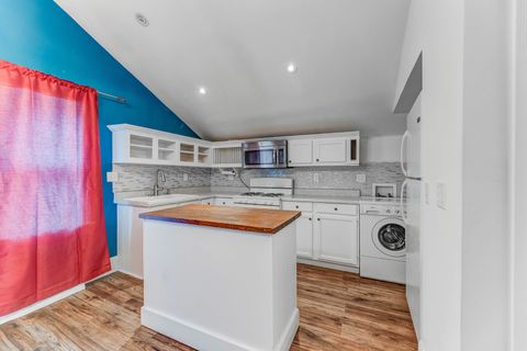 Tiny photo for 800 W Park Avenue, Joliet, IL 60436 (MLS # 12385092)
