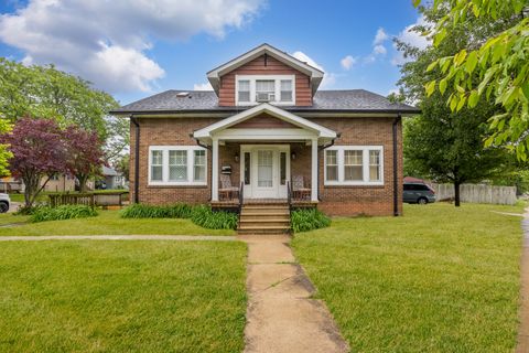 Tiny photo for 800 W Park Avenue, Joliet, IL 60436 (MLS # 12385092)