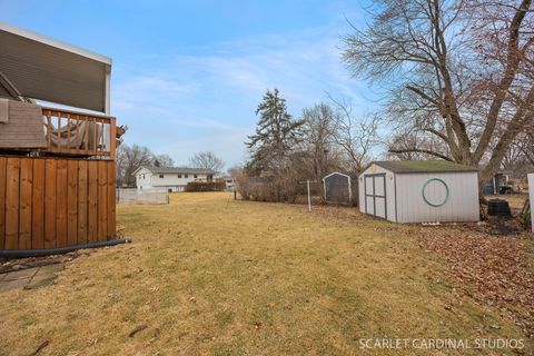 Tiny photo for 2140 Sandburg Drive, Aurora, IL 60506 (MLS # 12574366)
